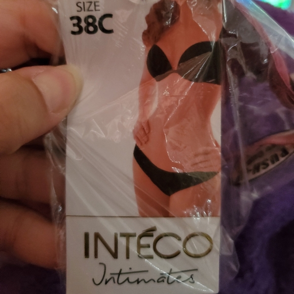 2 bras - Picture 2 of 8